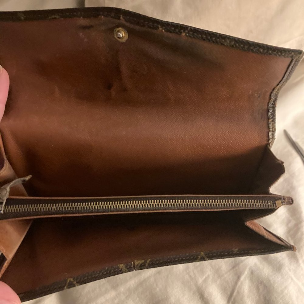 Rare Vintage Louis Vuitton Monogram wallet - Picture 3 of 7
